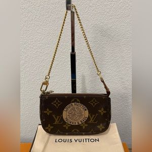 0LOUIS VUITTON Monogram Complice Trunks and Bags Mini Pochette Accessories Beige